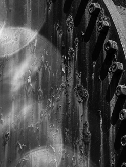 Rusty Round Steel Plate w/ Bolts Rusty Round Steel Plate w/ Bolts
