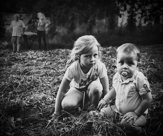 Siblings in the Garden Siblings in the Garden