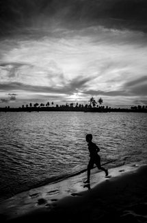 child under the sunset  child under the sunset