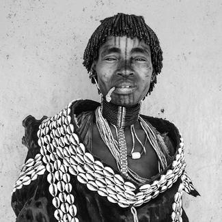 Hamer Woman With Shell Dress Hamer Woman With Shell Dress