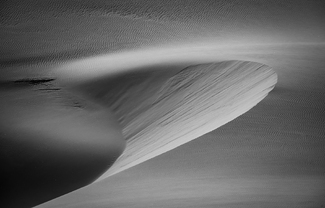 Whisper lines-, Diamonds and Dust -Namibia Whisper lines-, Diamonds and Dust -Namibia