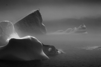 Icebergs in Fog (2) Icebergs in Fog (2)
