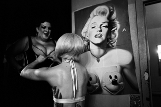 Risque Business, New York (2) Risque Business, New York (2)